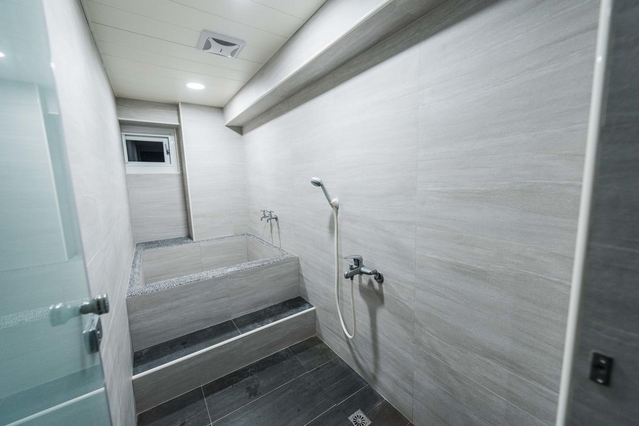 Luftpause Hostel Гаосюн Экстерьер фото